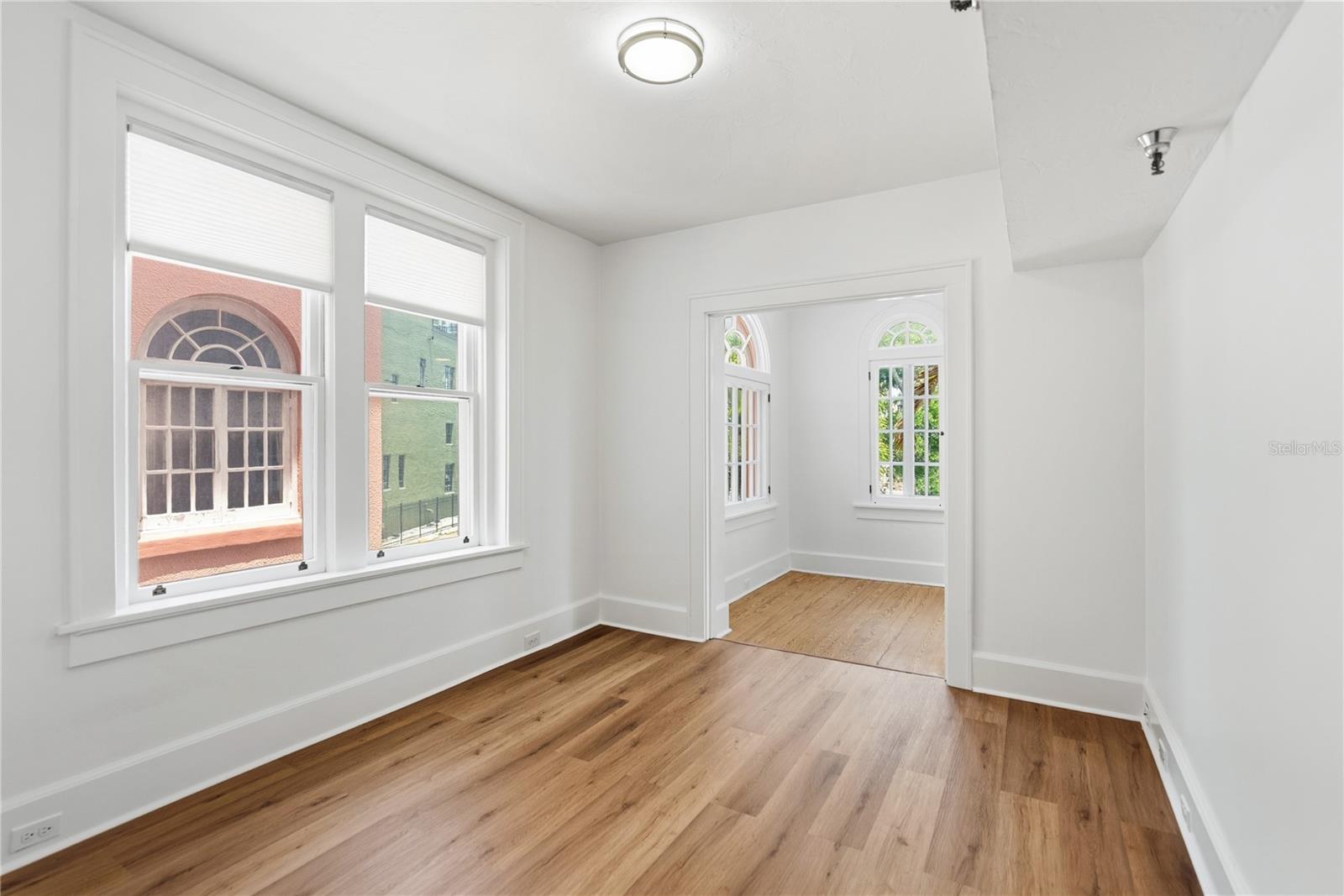 1221 N PALM AVE #202 — photo 5