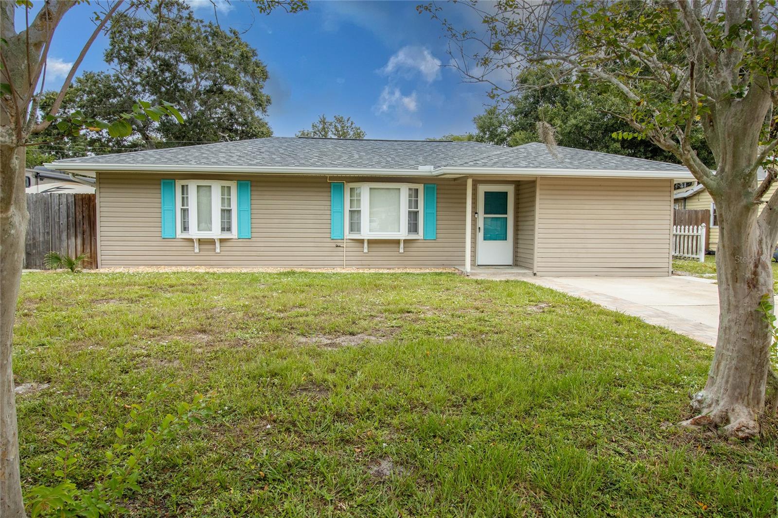 Home in SARASOTA — photo 3