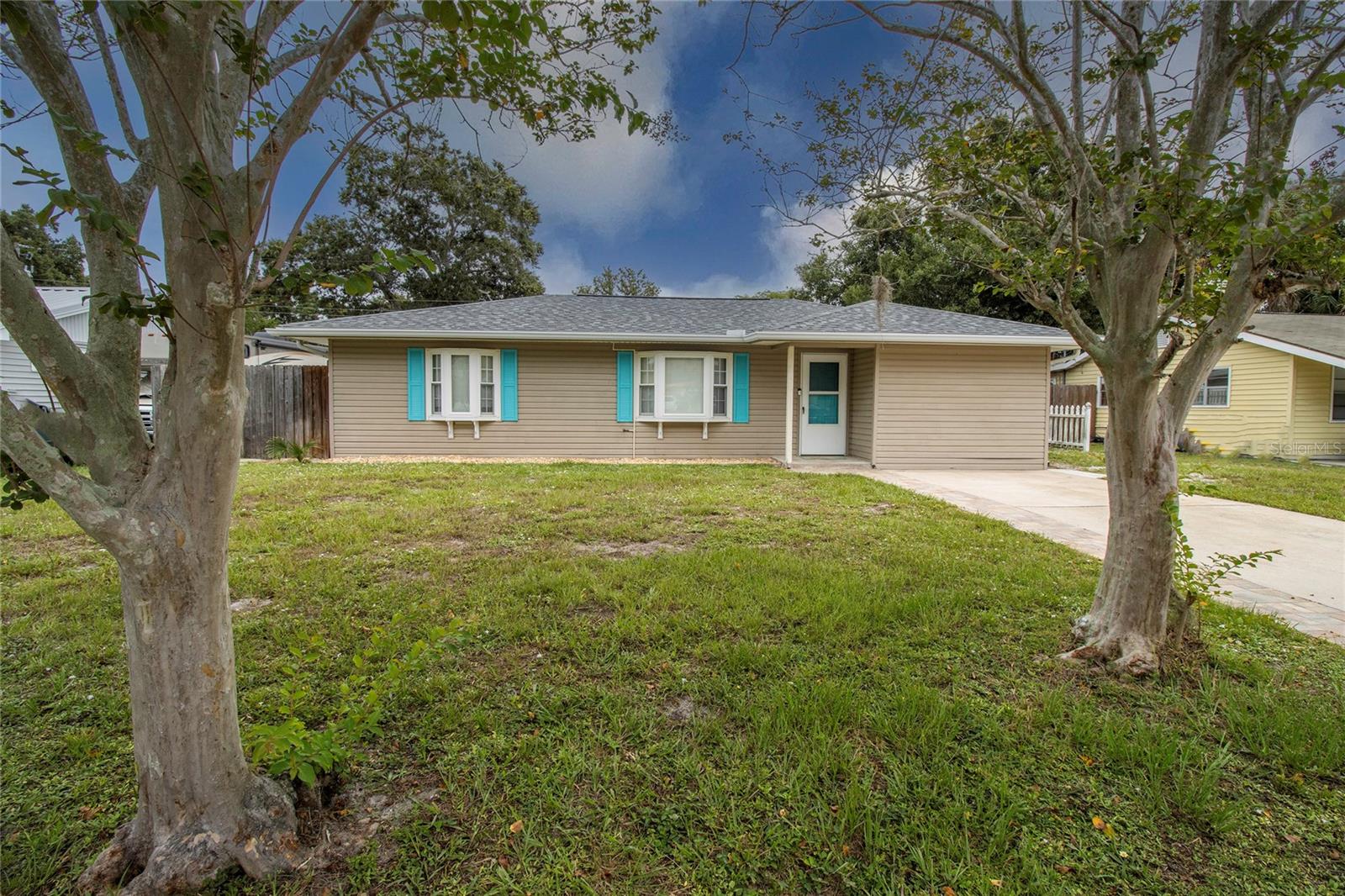 Home in SARASOTA — photo 2