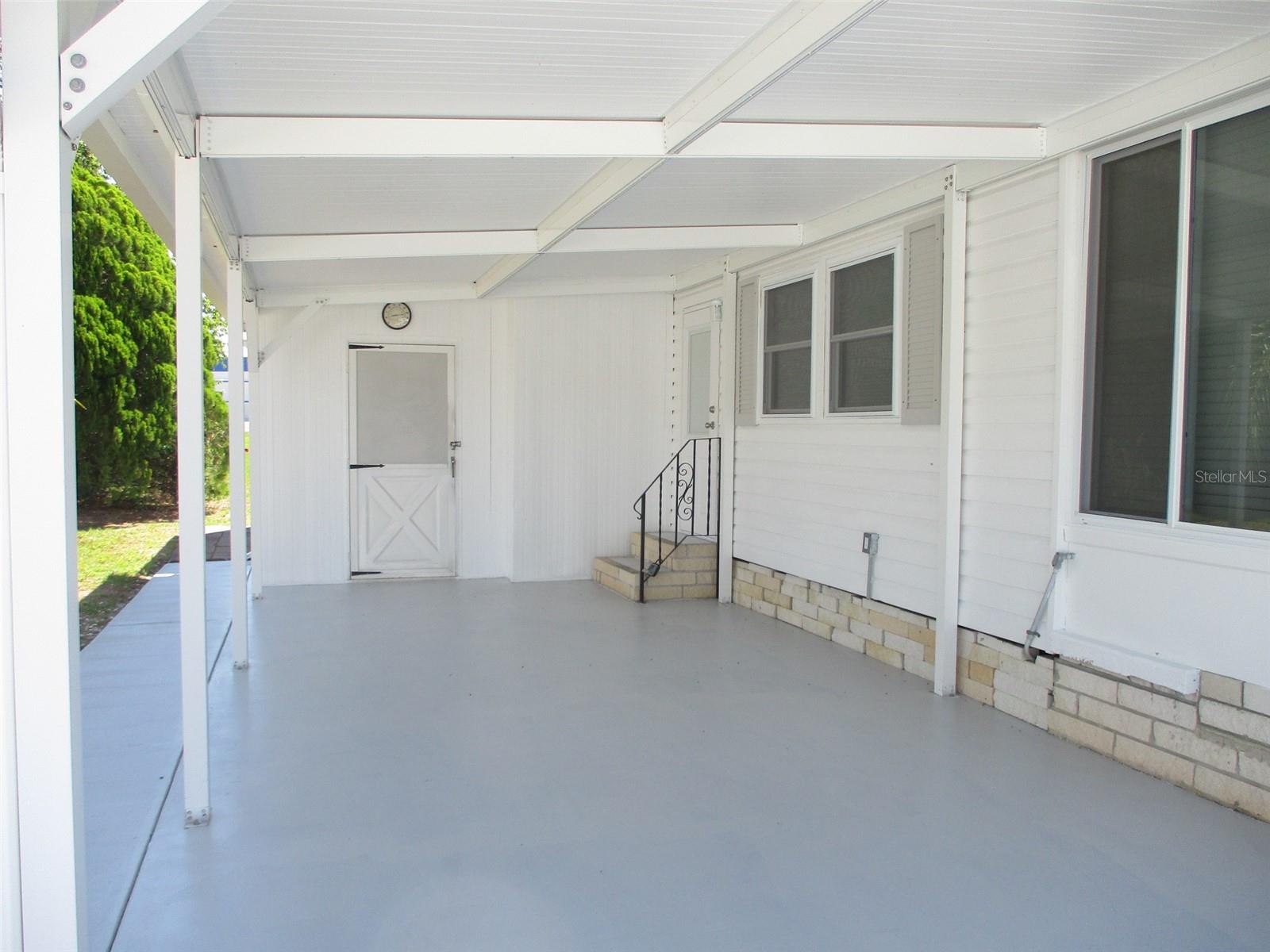 3734 CASTLE DR — photo 3