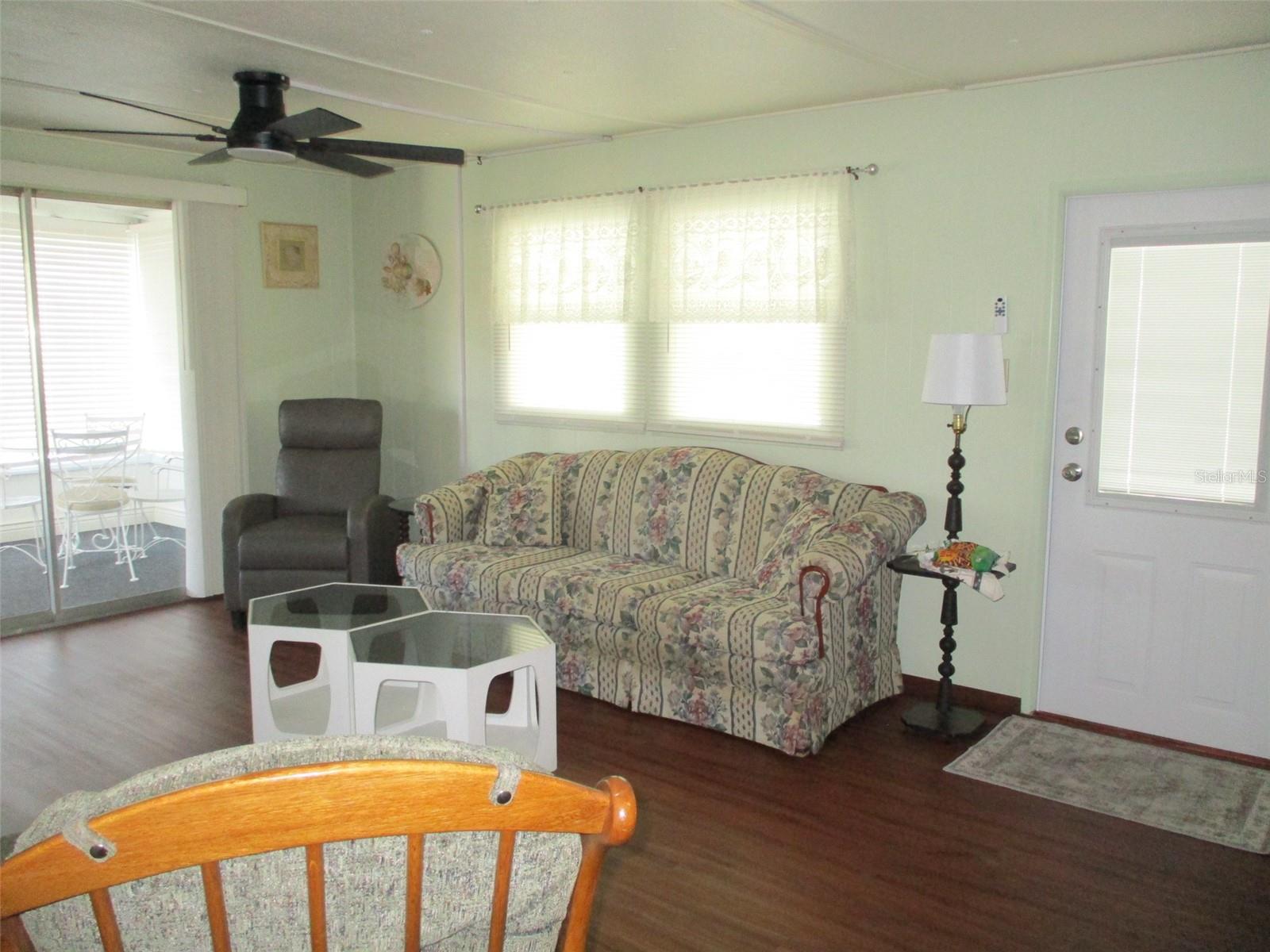3734 CASTLE DR — photo 6