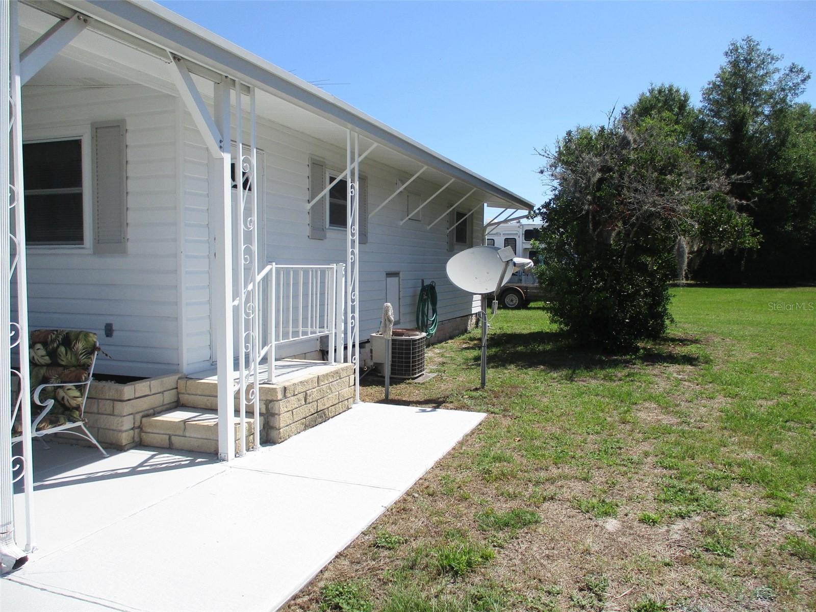 3734 CASTLE DR — photo 23