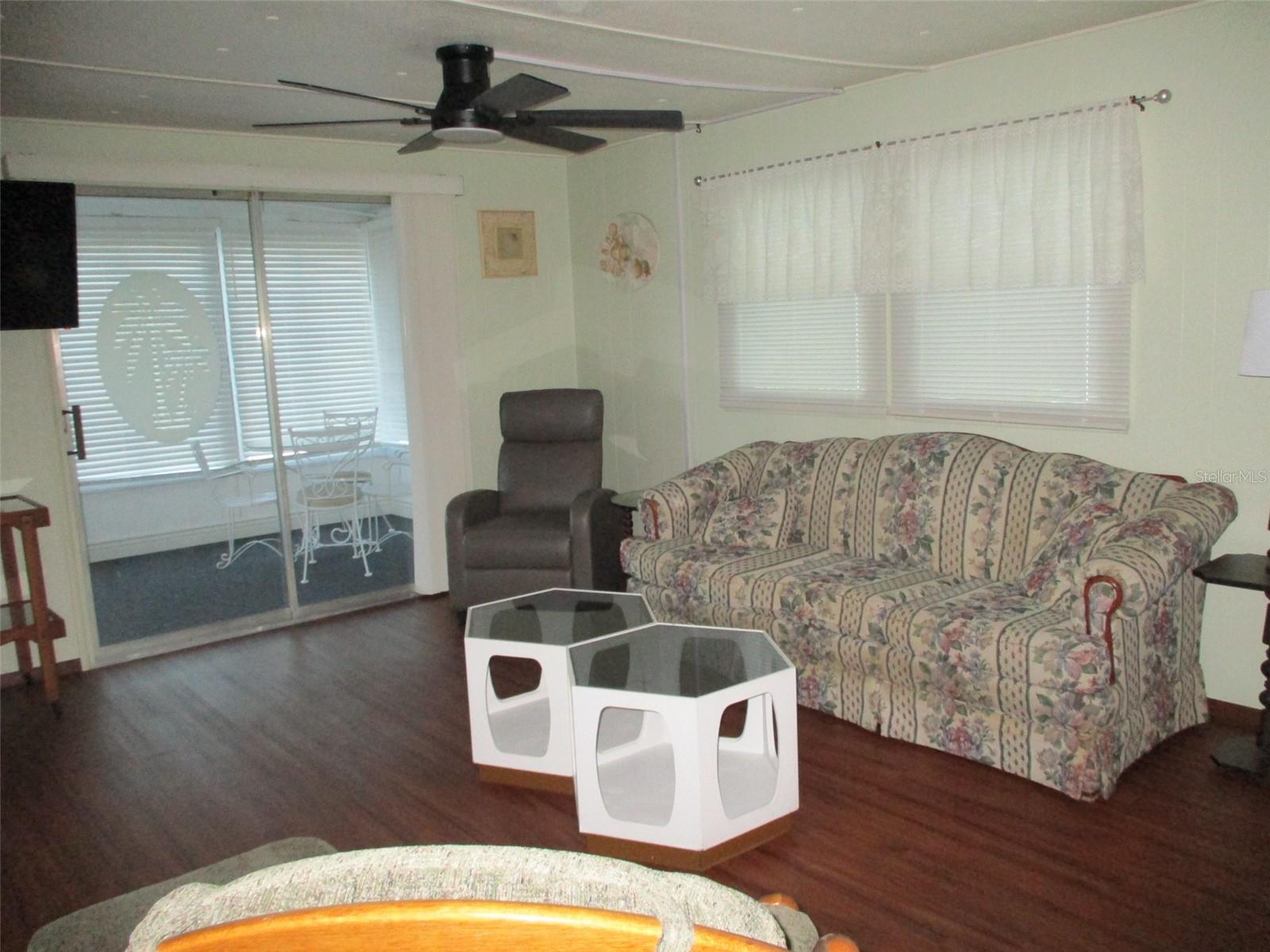 3734 CASTLE DR — photo 8
