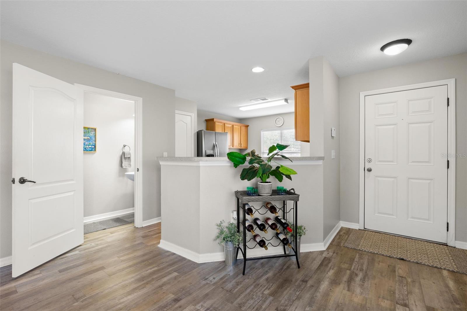 10924 JOHANNA AVE — photo 7