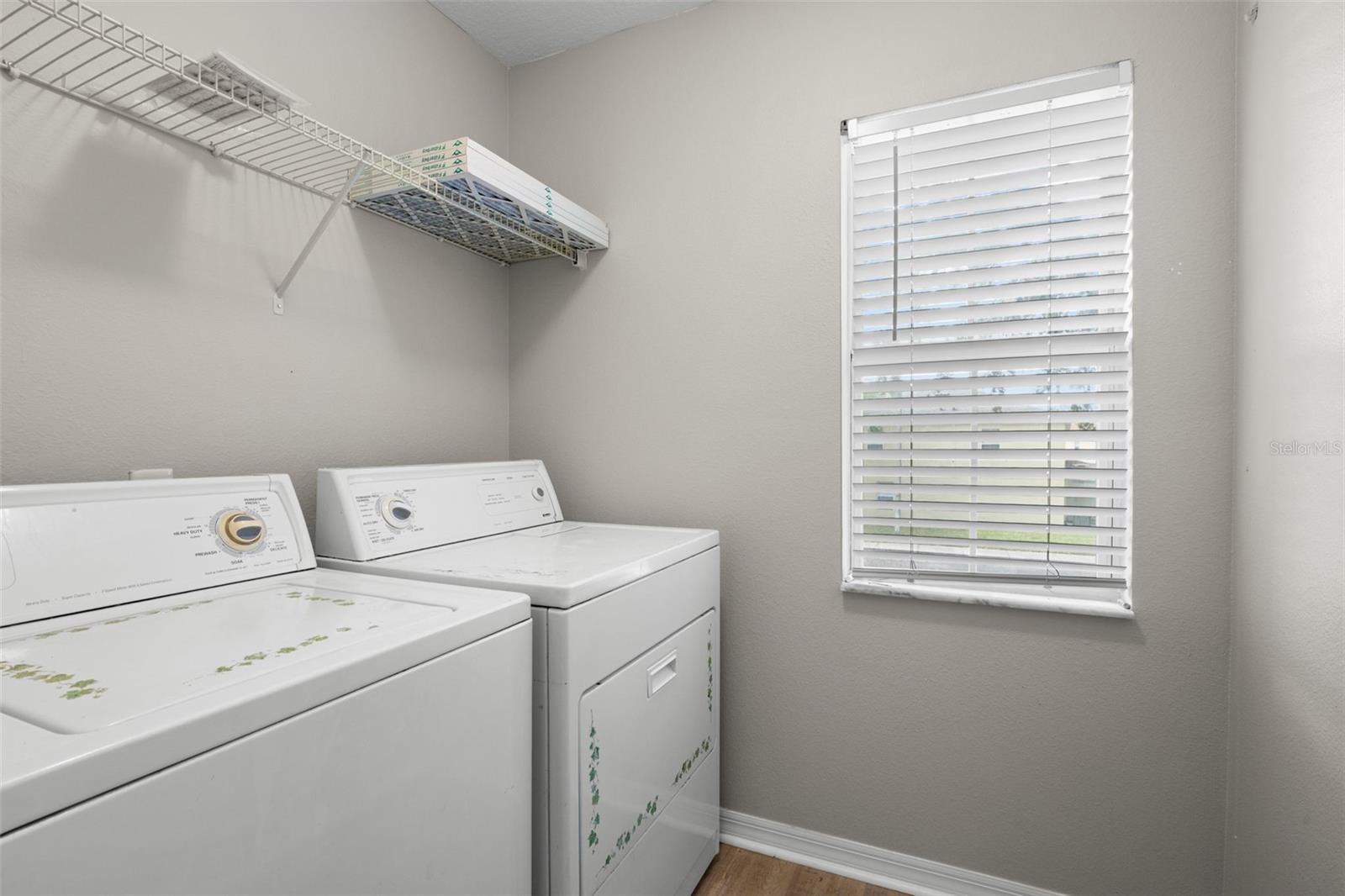 10924 JOHANNA AVE — photo 35