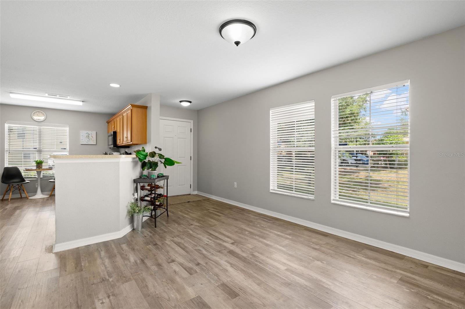 10924 JOHANNA AVE — photo 20