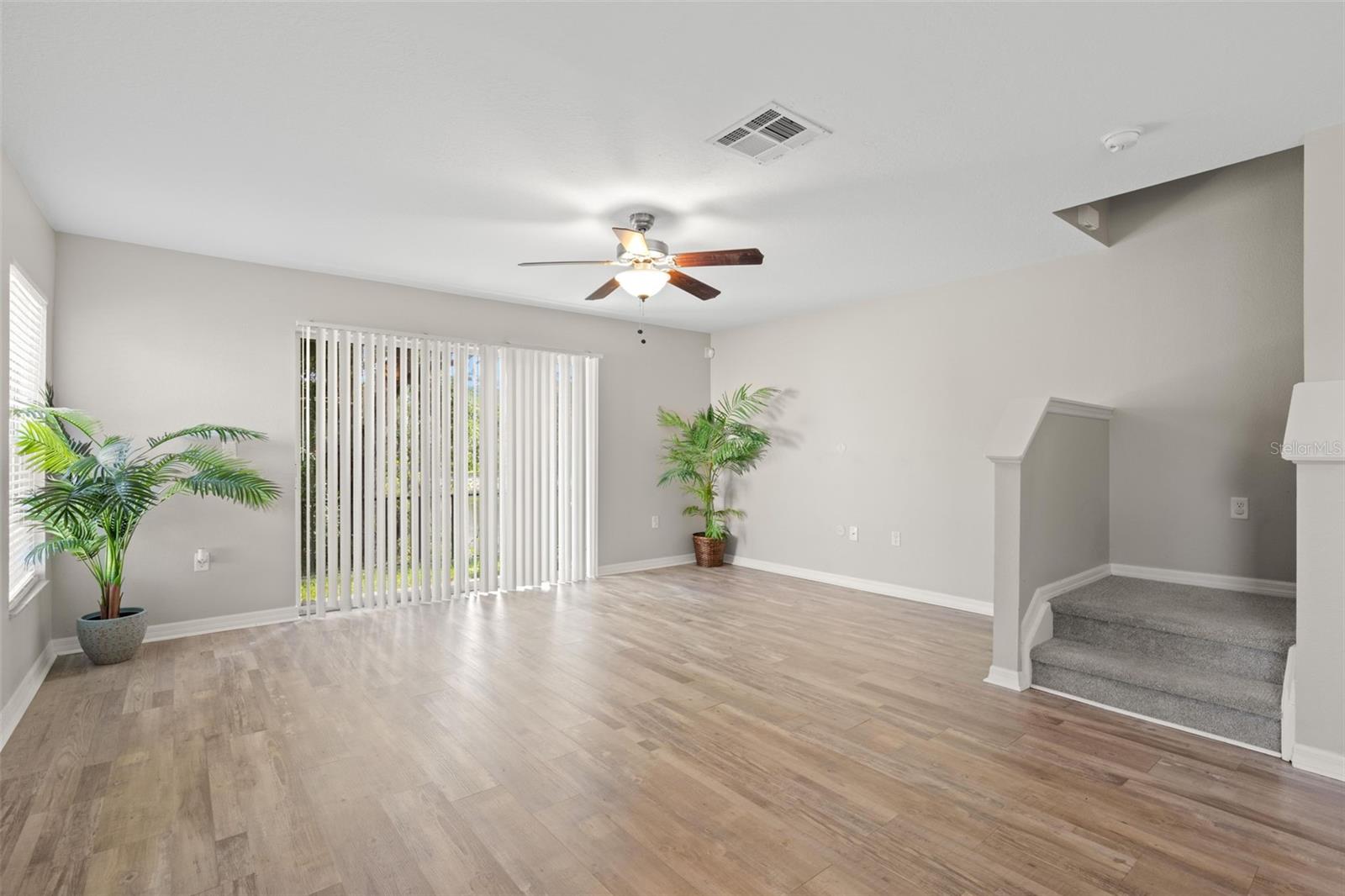 10924 JOHANNA AVE — photo 16