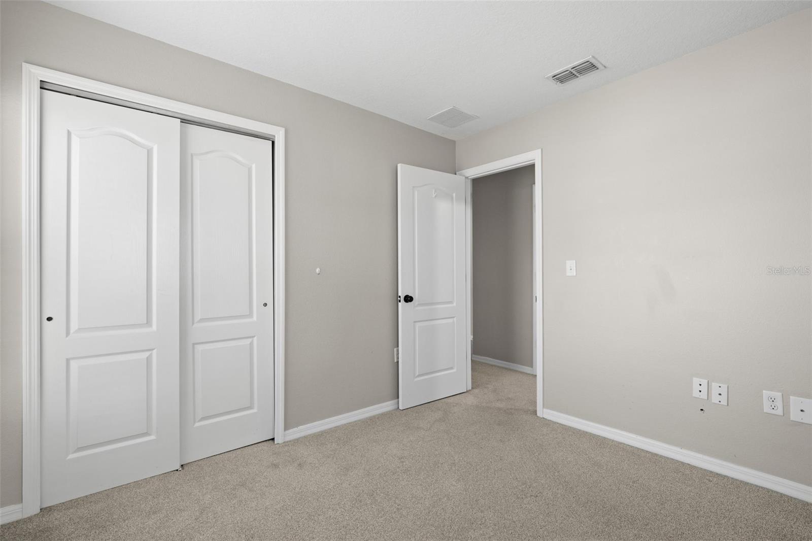 10924 JOHANNA AVE — photo 32