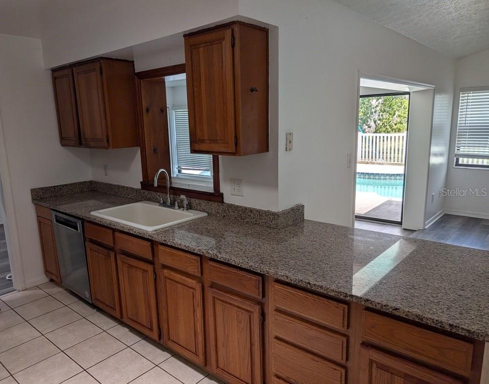 11122 HANNAWAY DR — photo 9