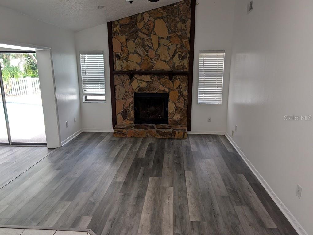 11122 HANNAWAY DR — photo 6
