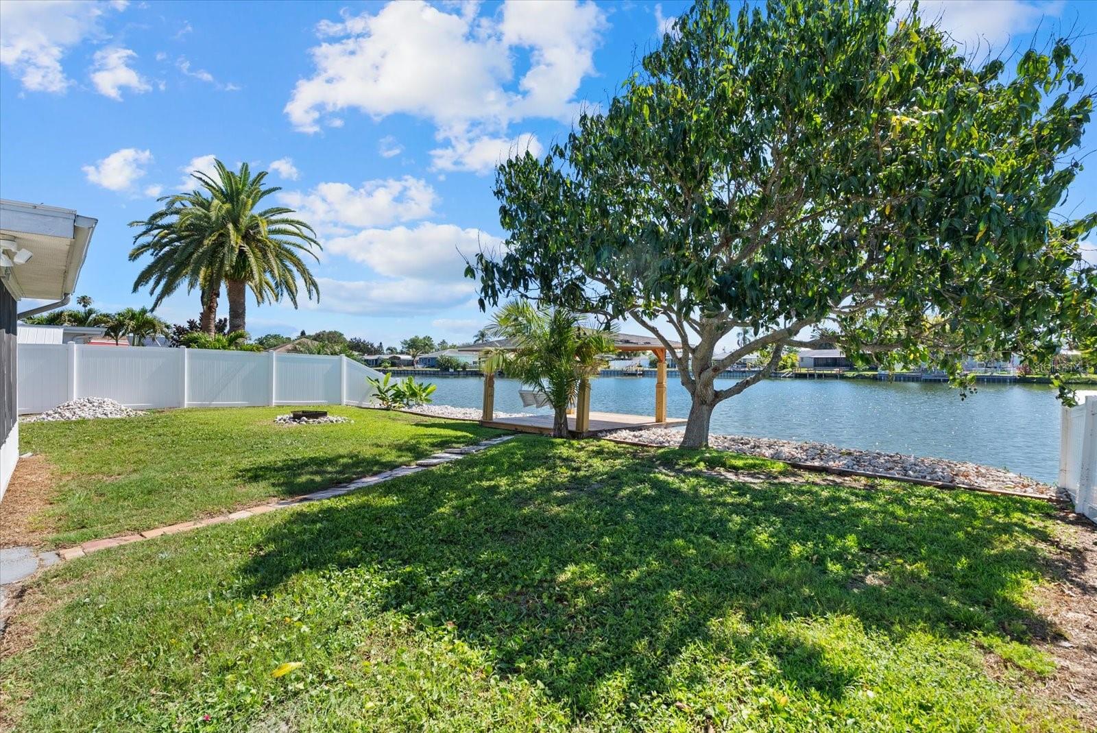 2146 SOCIETY DR — photo 27