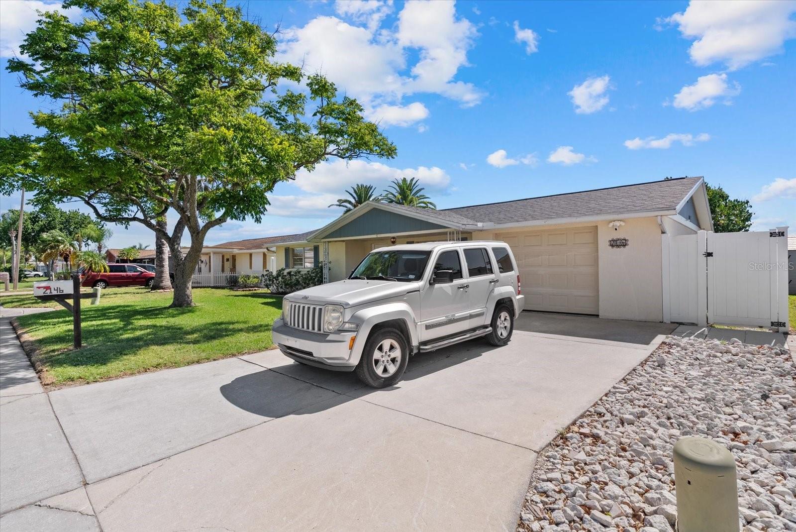 2146 SOCIETY DR — photo 34