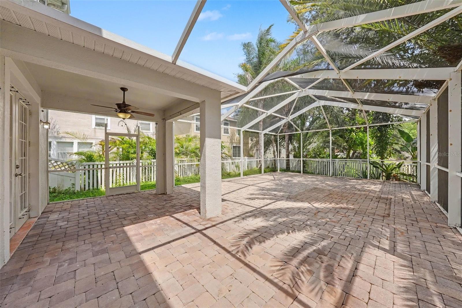 2436 SPRING HOLLOW LOOP — photo 31