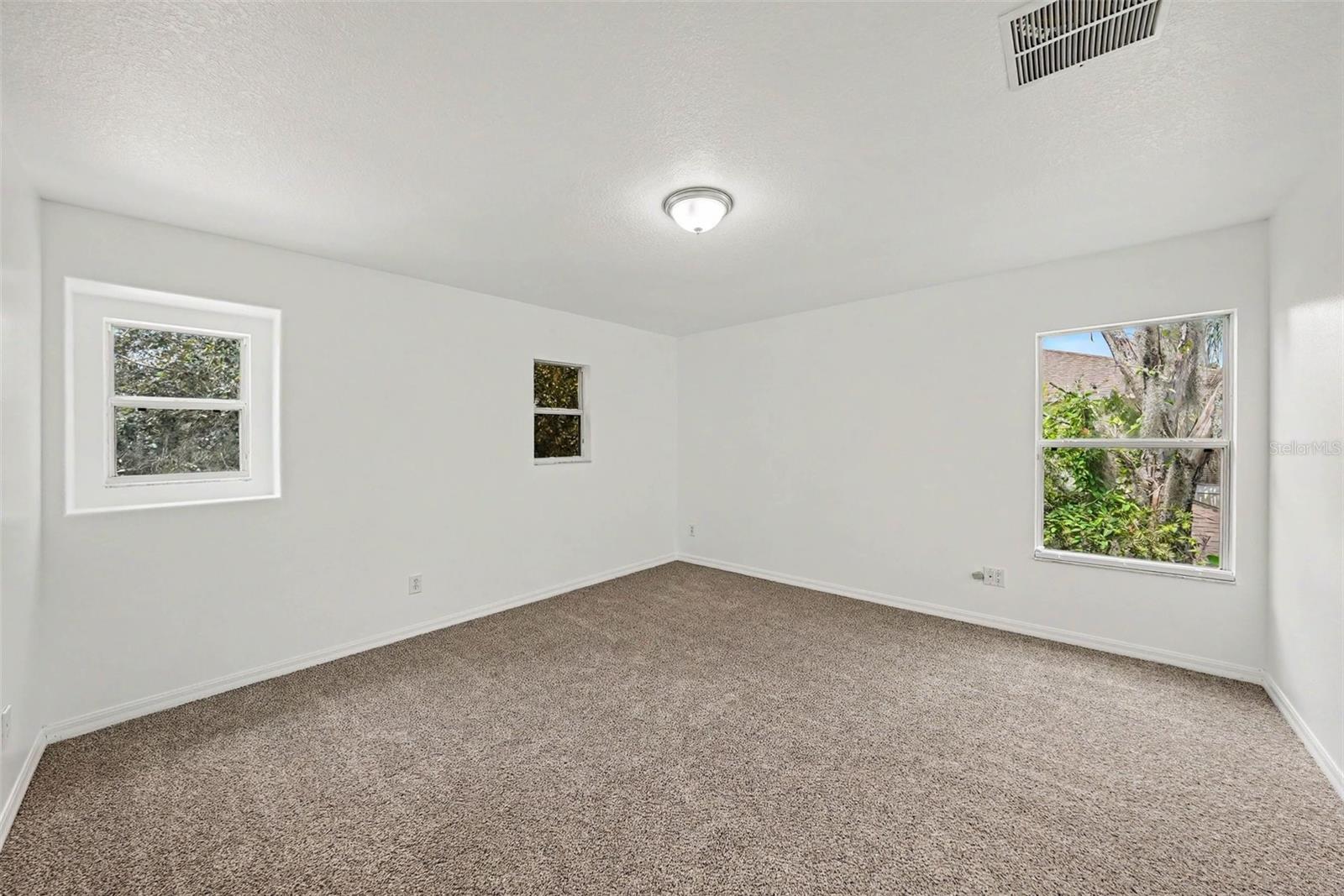 2436 SPRING HOLLOW LOOP — photo 25