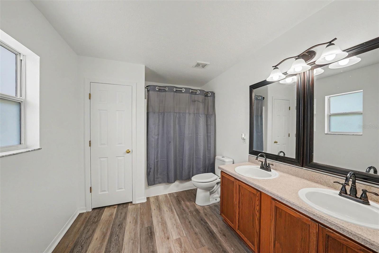 2436 SPRING HOLLOW LOOP — photo 18