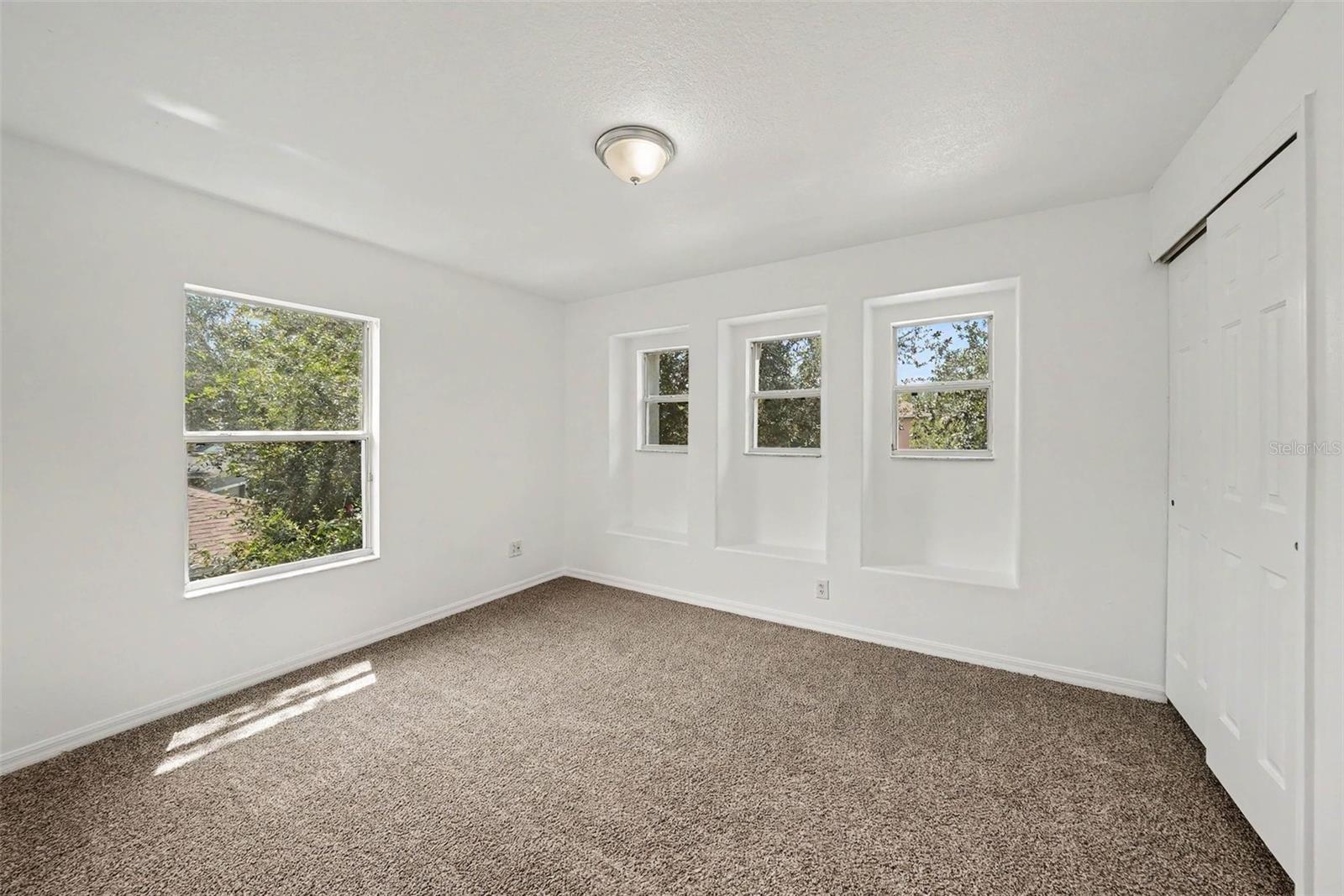 2436 SPRING HOLLOW LOOP — photo 23