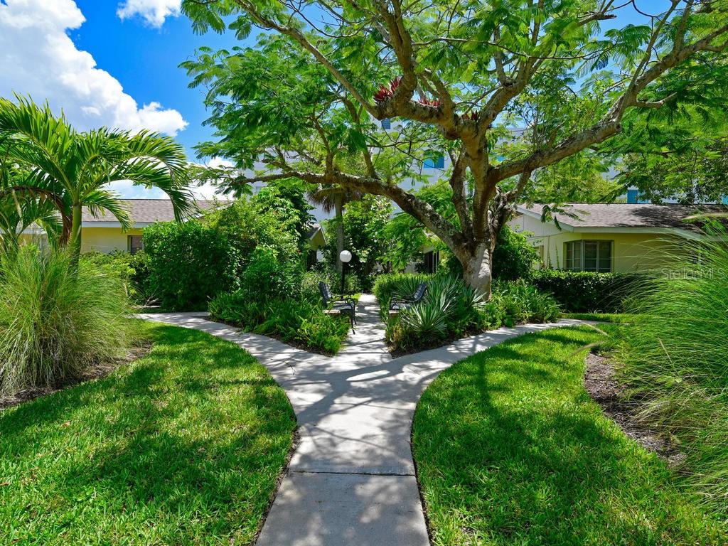 170 ROOSEVELT DR #8 — photo 12