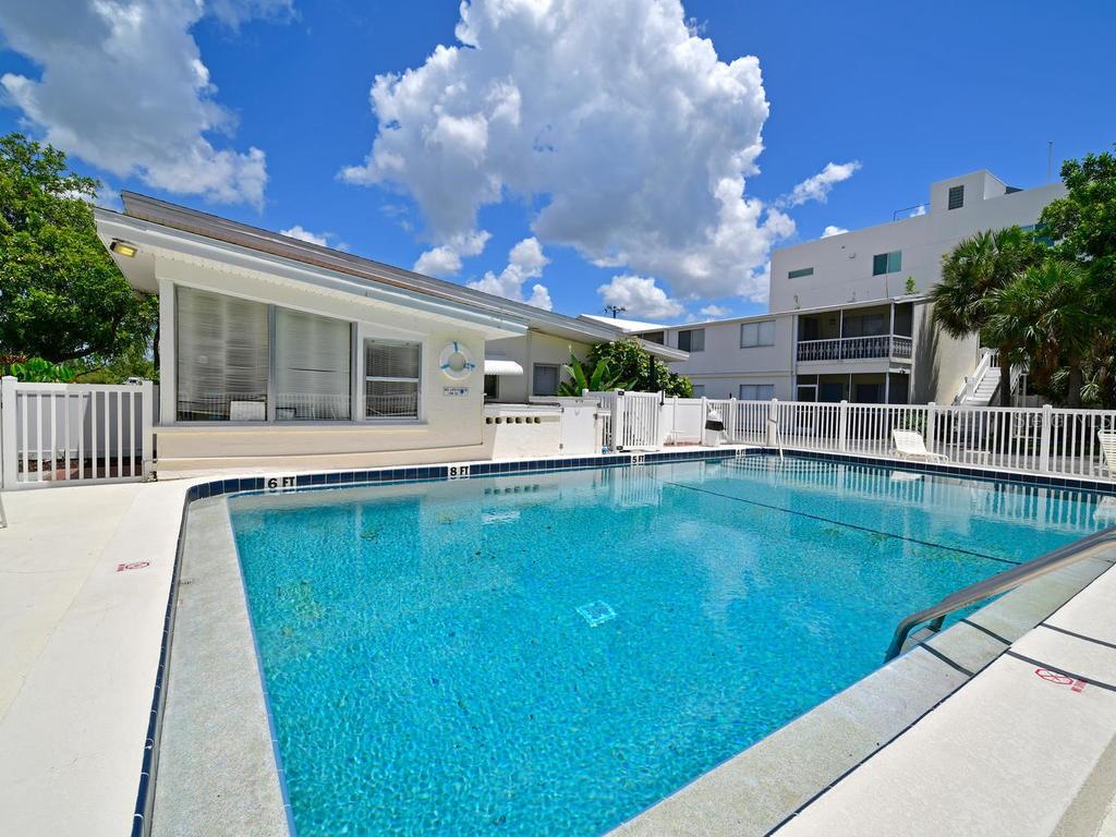 170 ROOSEVELT DR #8 — photo 15