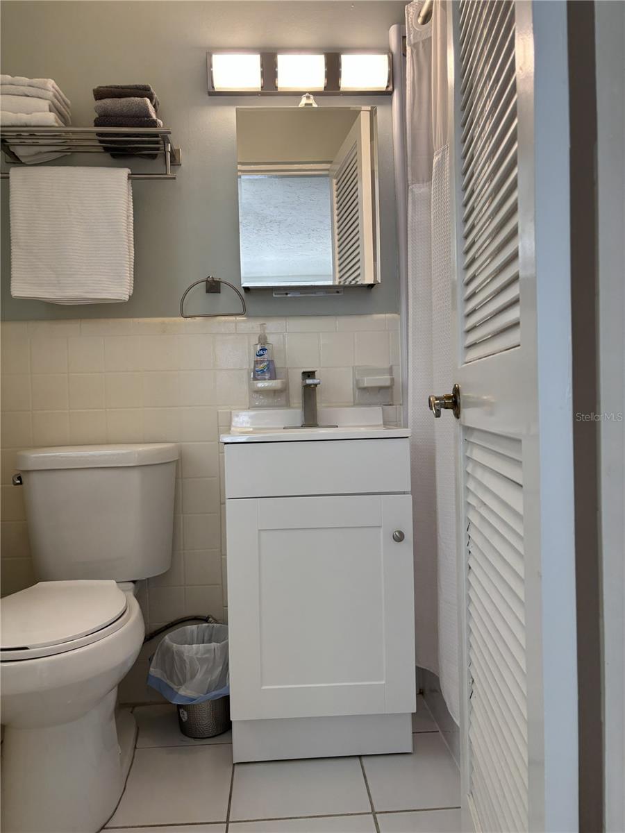 170 ROOSEVELT DR #8 — photo 6