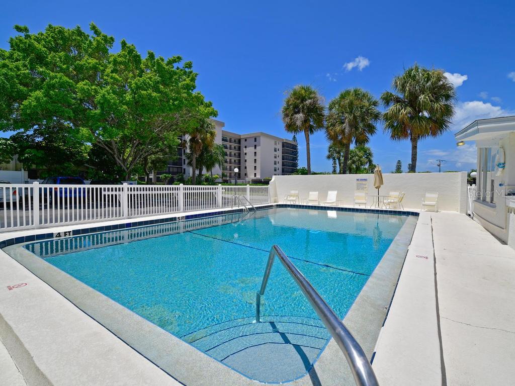 170 ROOSEVELT DR #8 — photo 14