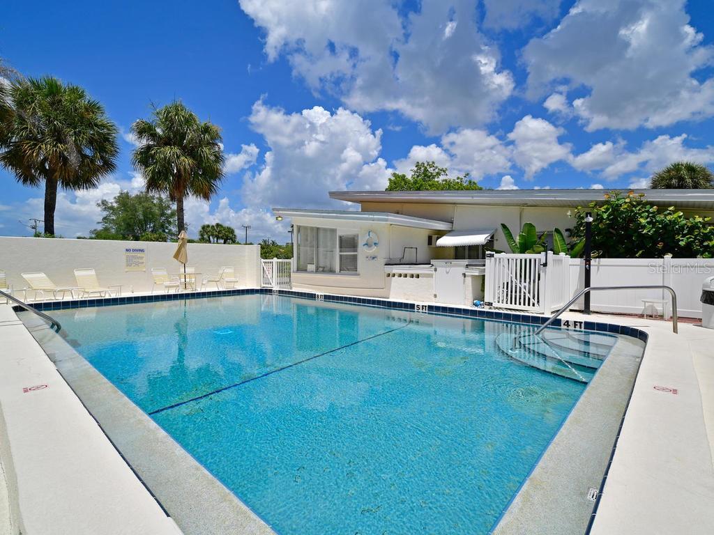 170 ROOSEVELT DR #8 — photo 13