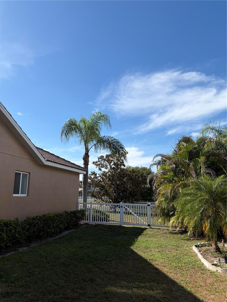 7779 AROLLA PINE BLVD — photo 4