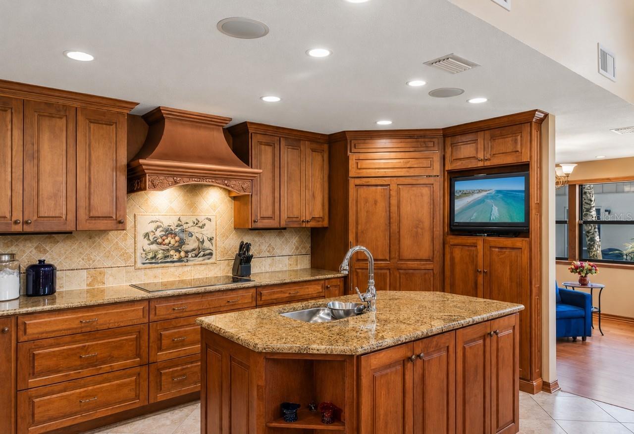 1944 LEVINE LN — photo 12