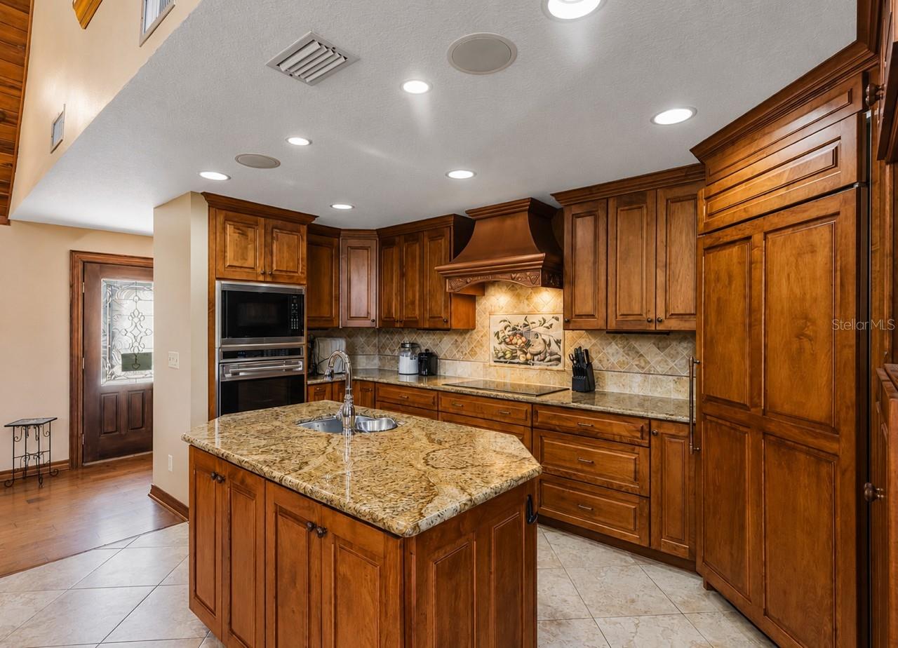 1944 LEVINE LN — photo 13