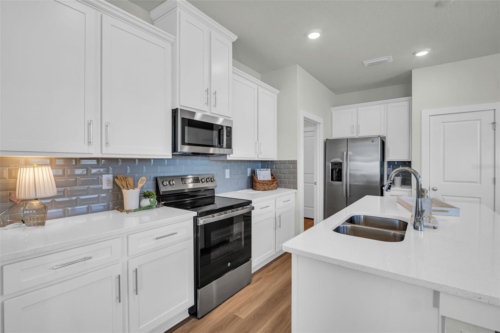 7978 CHANDLER LAKE CT — photo 11