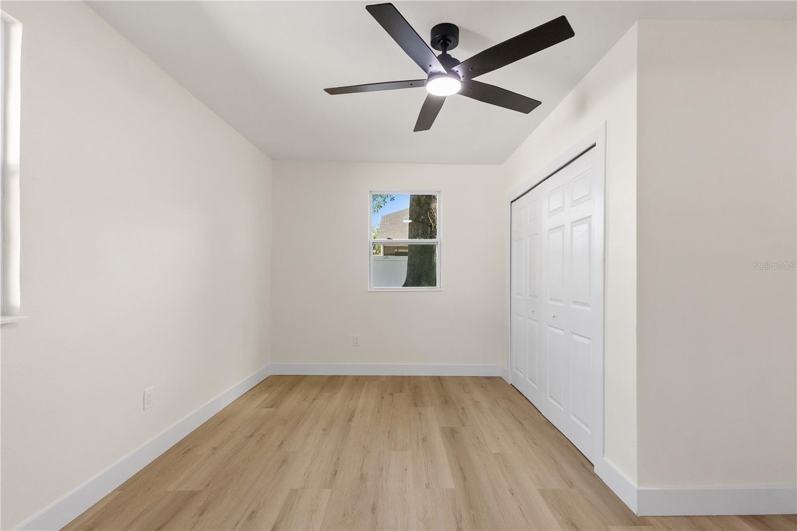 815 W MINNEHAHA ST — photo 27