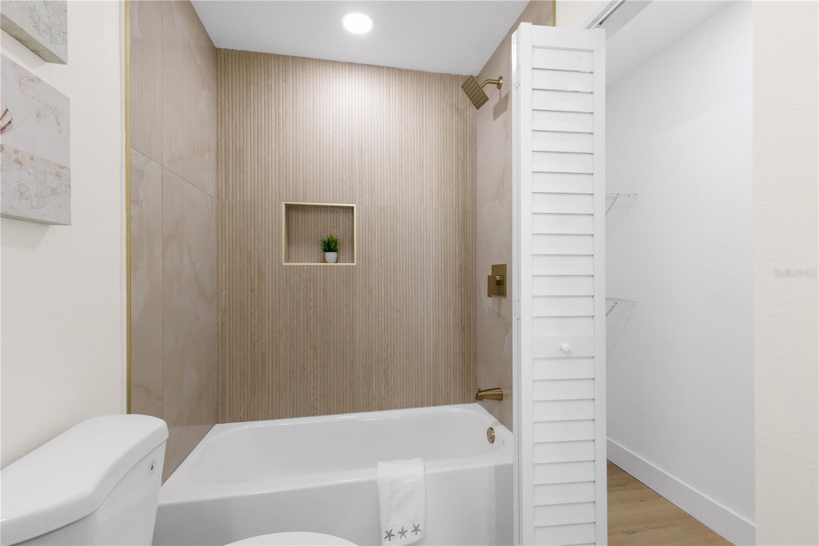 815 W MINNEHAHA ST — photo 17