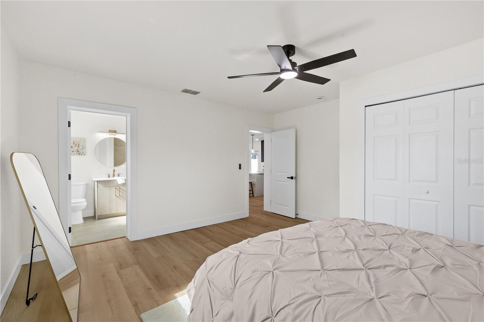 815 W MINNEHAHA ST — photo 21