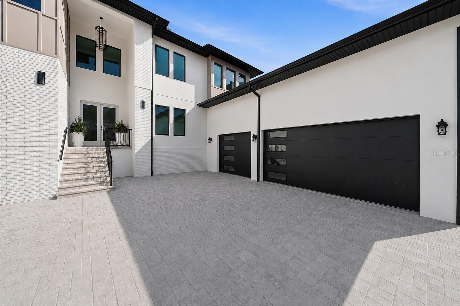 4706 W SAN CARLOS ST — photo 4