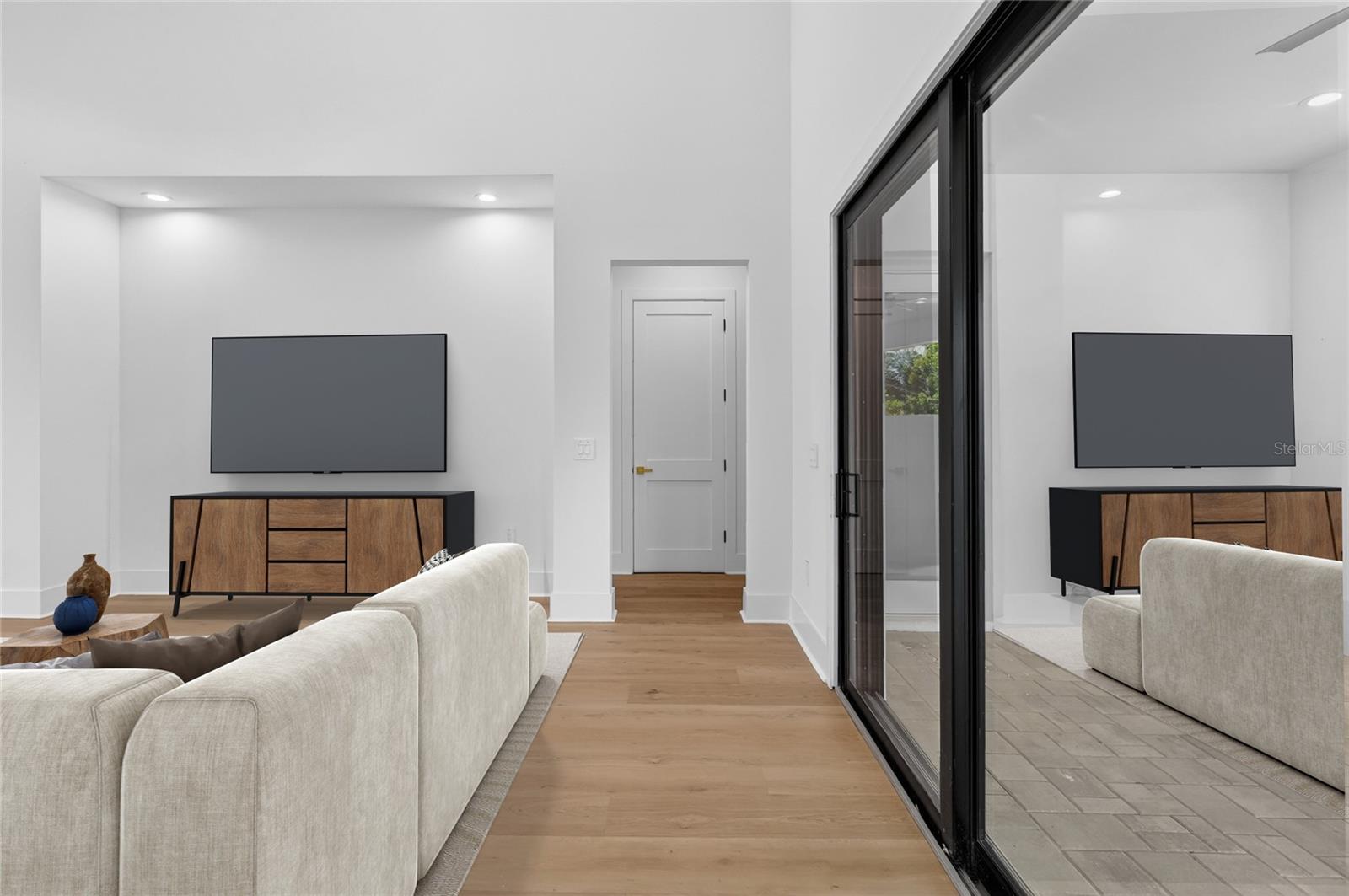 4706 W SAN CARLOS ST — photo 52
