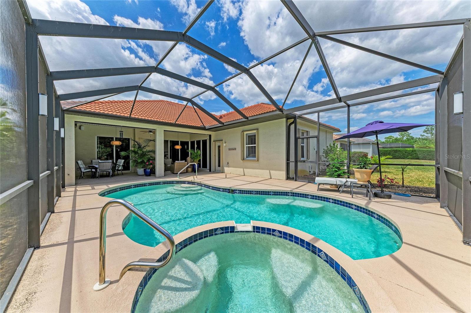 1920 COCONUT PALM CIR — photo 37