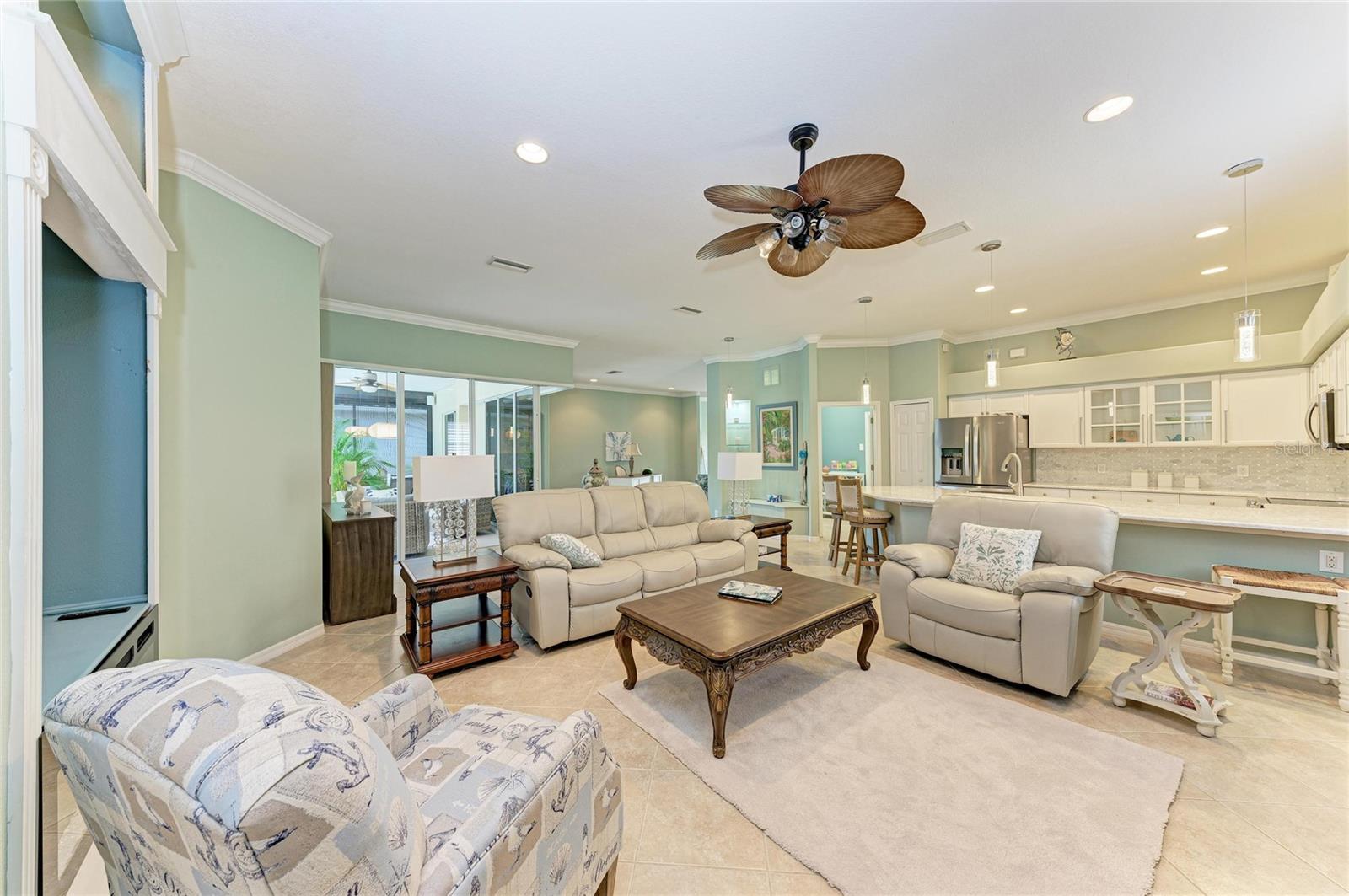 1920 COCONUT PALM CIR — photo 9