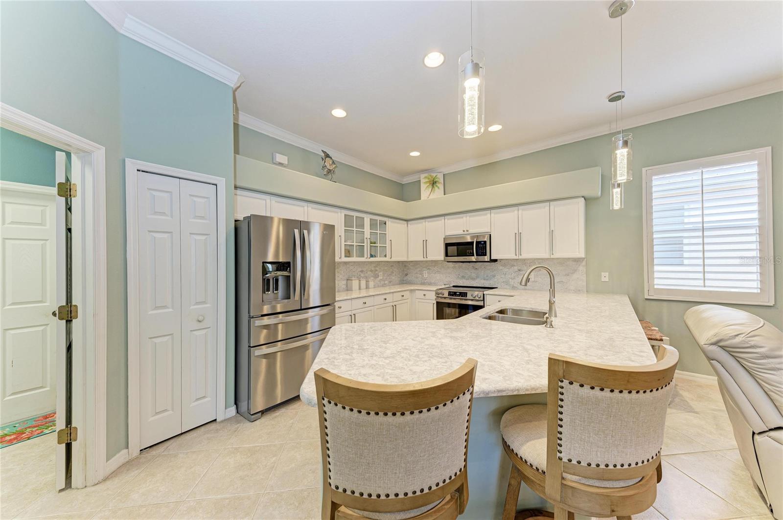 1920 COCONUT PALM CIR — photo 12
