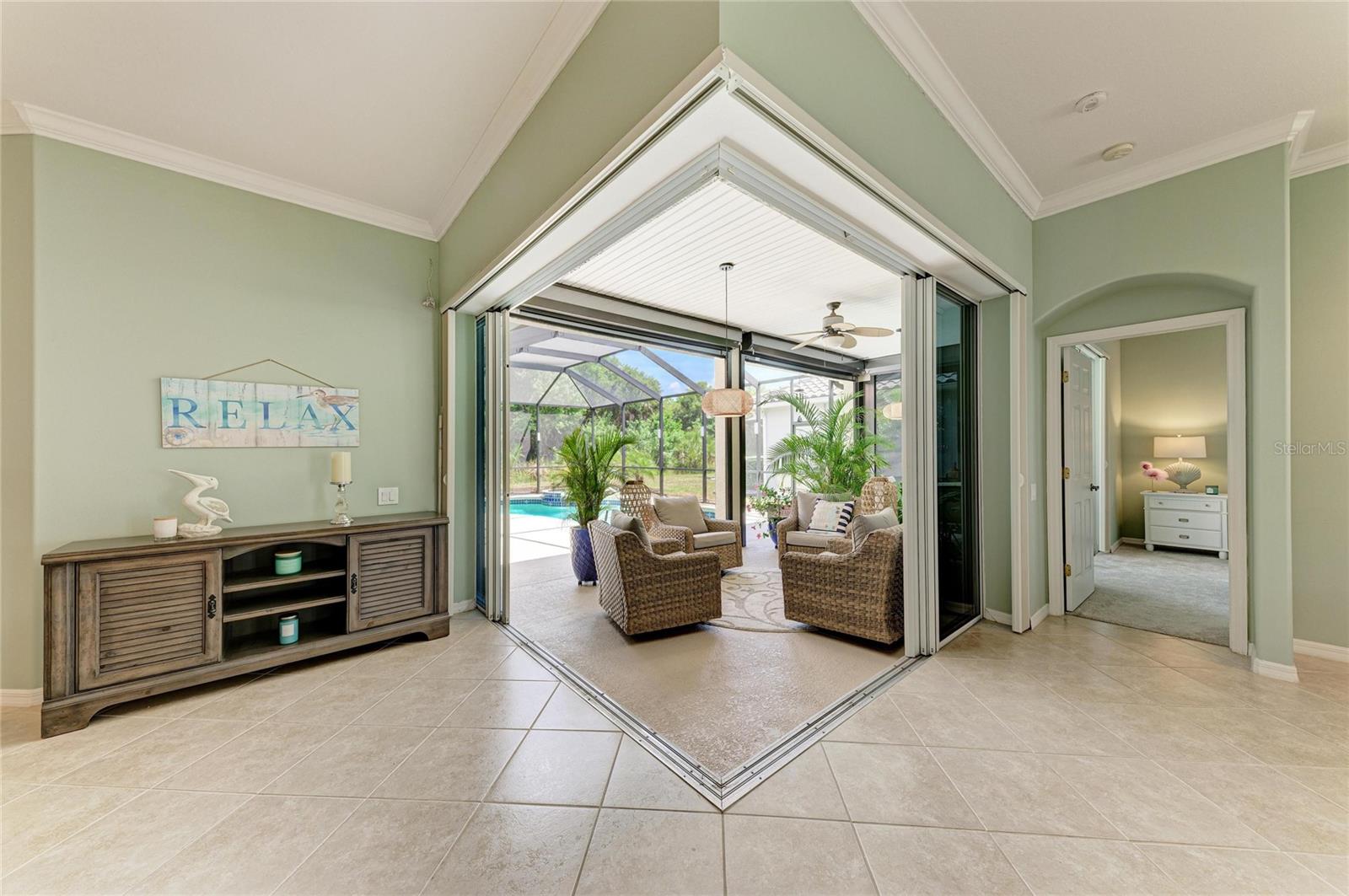 1920 COCONUT PALM CIR — photo 30