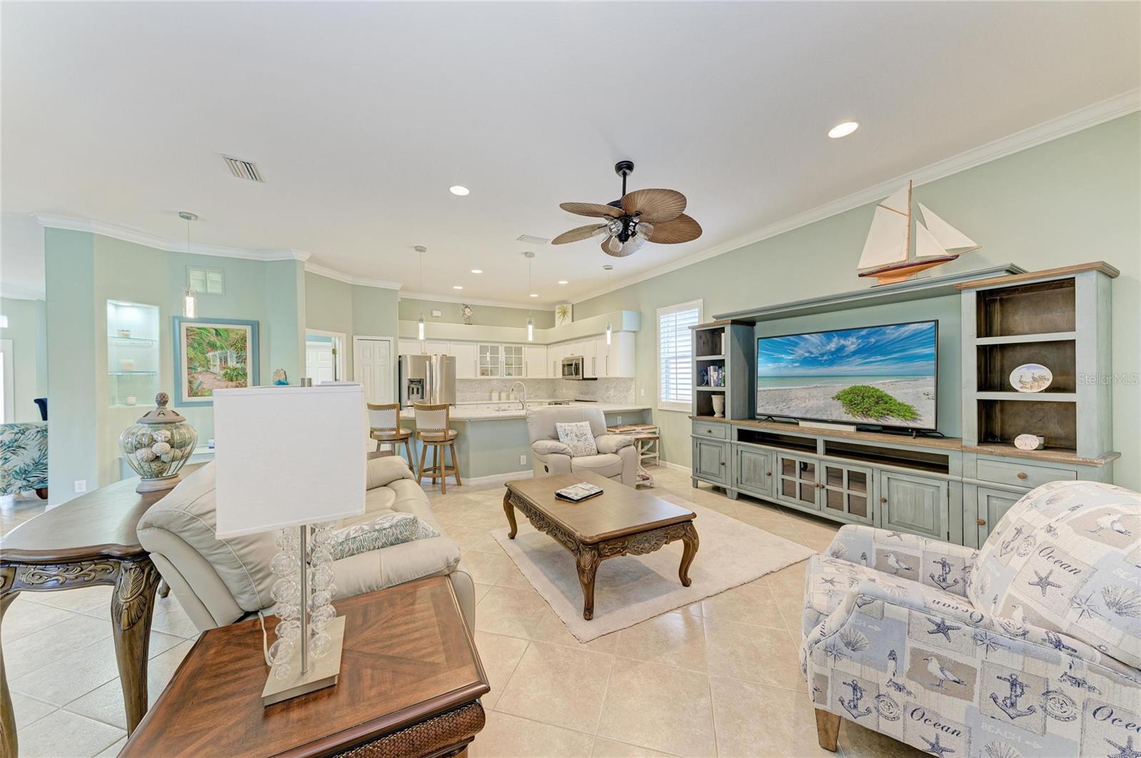 1920 COCONUT PALM CIR — photo 11