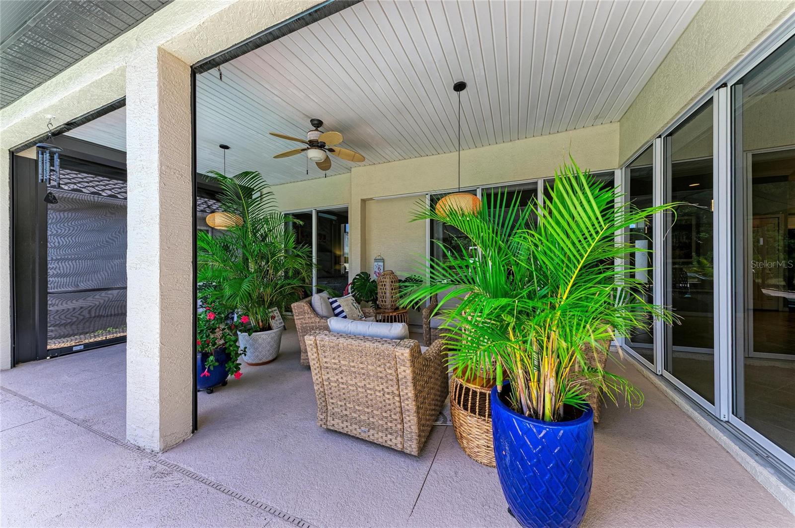 1920 COCONUT PALM CIR — photo 32