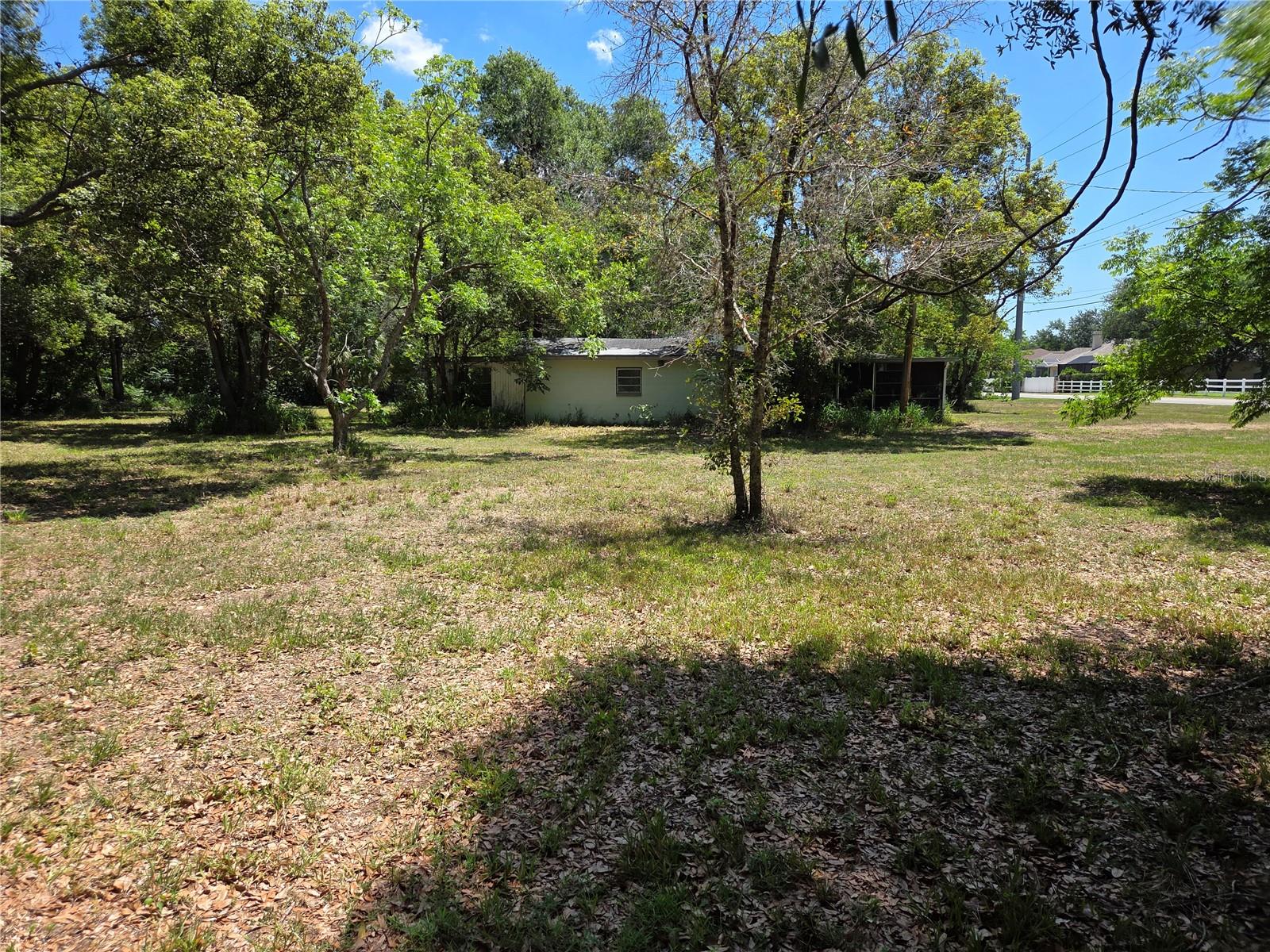 3810 E LUMSDEN RD — photo 3