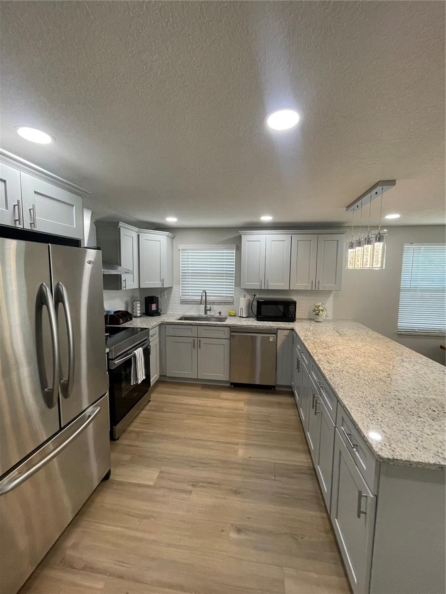 4308 PLUM ST — photo 10