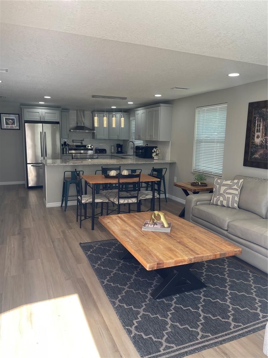 4308 PLUM ST — photo 4