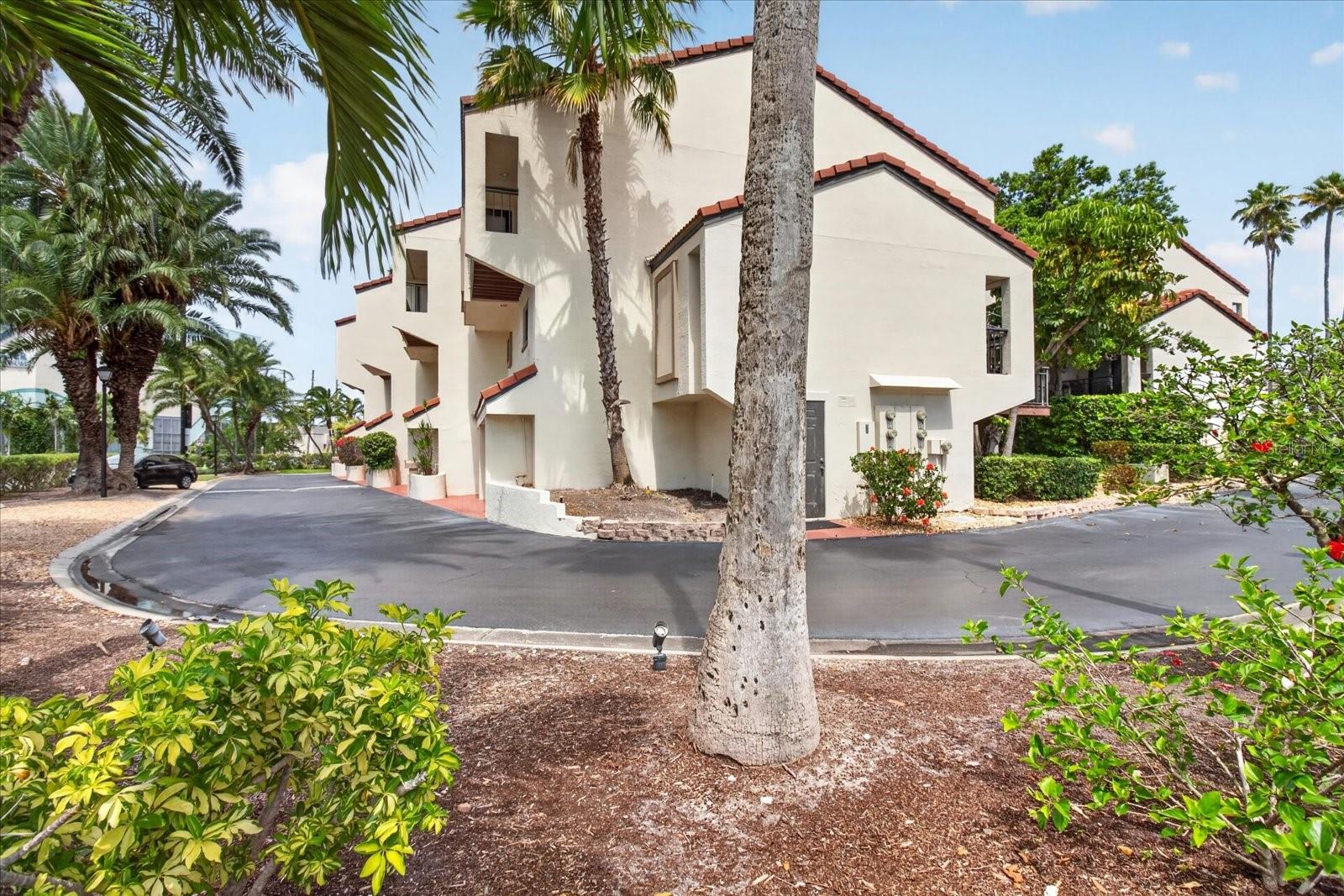 240 WINDWARD PSGE #1004 — photo 76