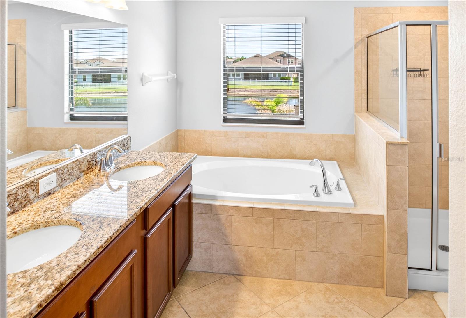 13415 WHITE SAPPHIRE RD — photo 51