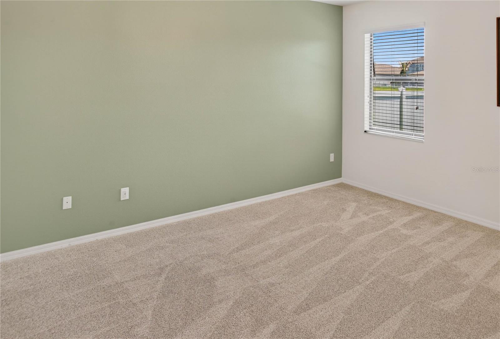 13415 WHITE SAPPHIRE RD — photo 35