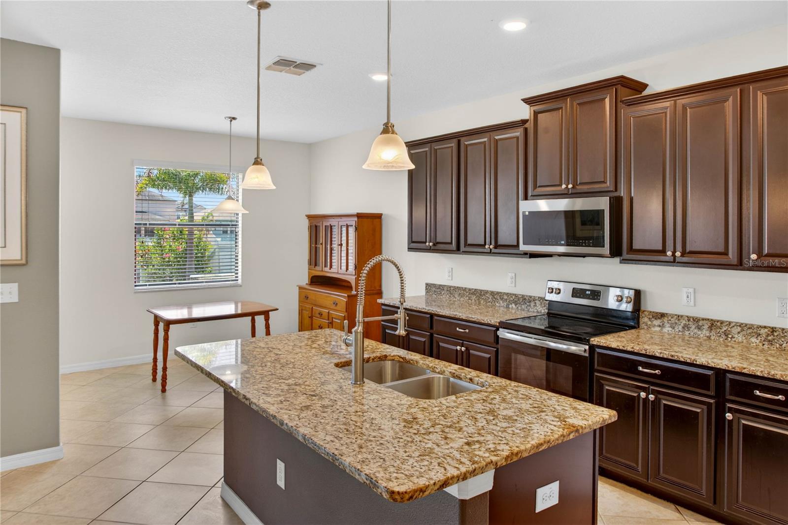 13415 WHITE SAPPHIRE RD — photo 3