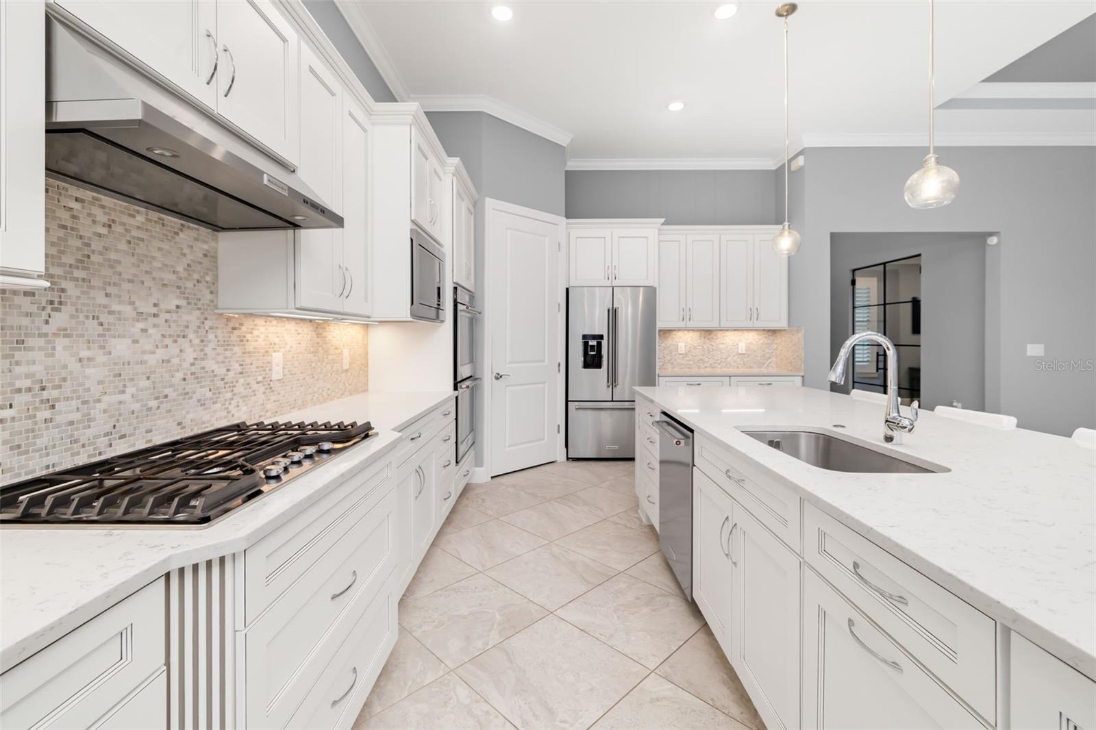 825 SEASCAPE PL — photo 31