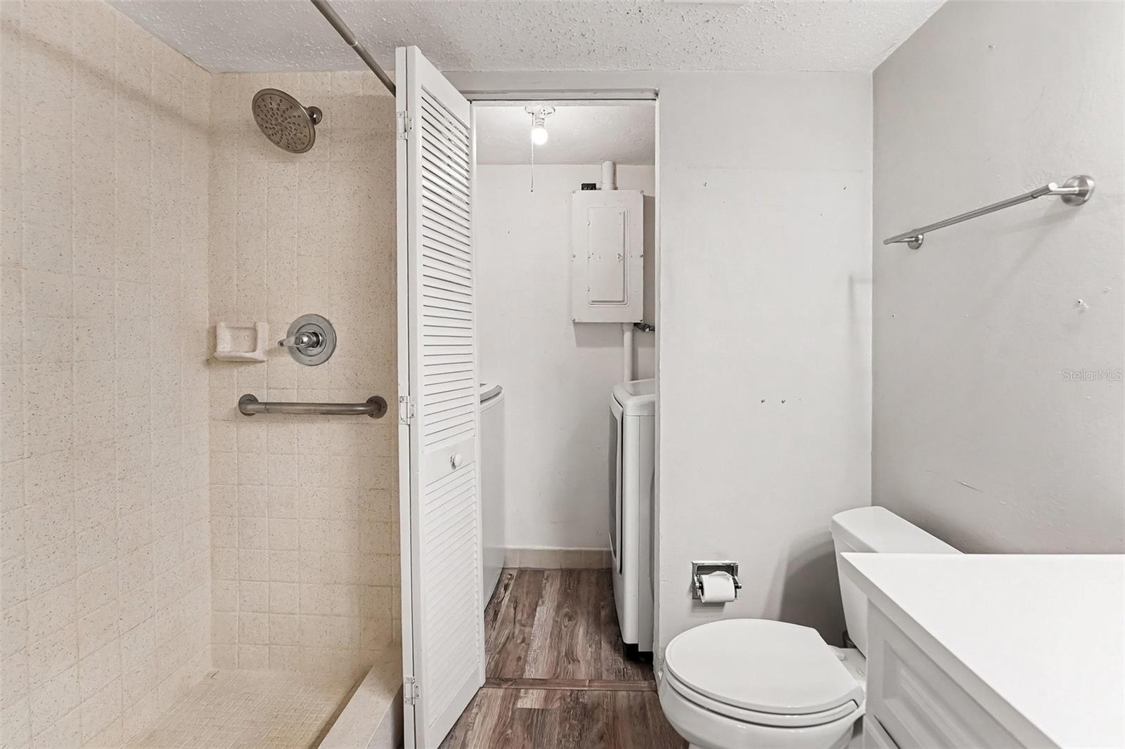 14521 CATALINA CIR — photo 11