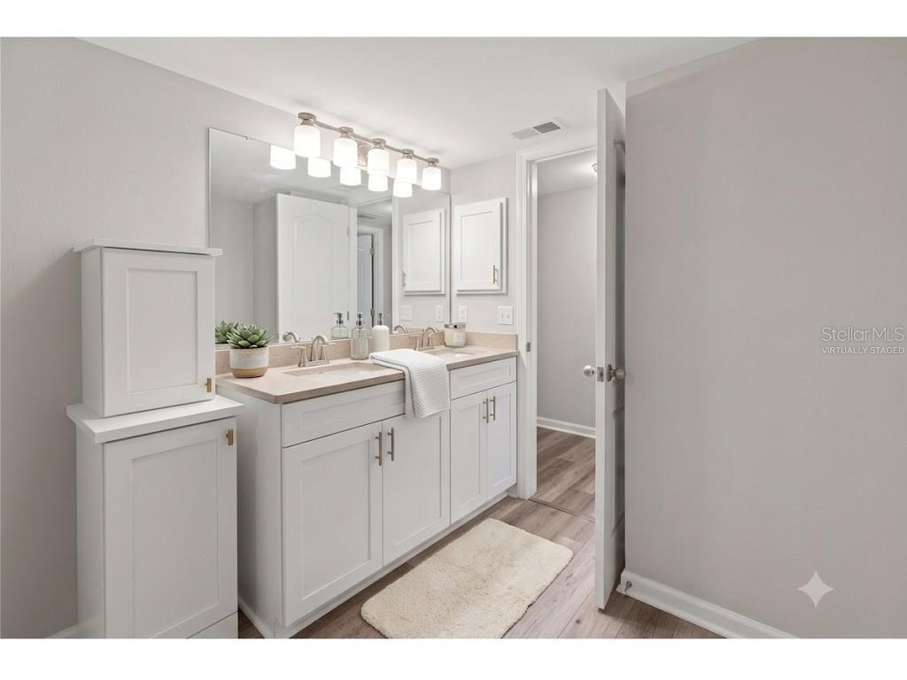 14521 CATALINA CIR — photo 19